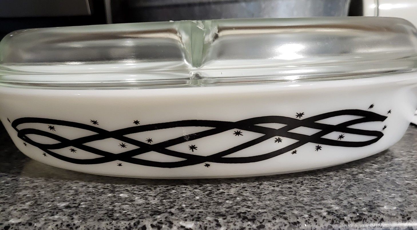 Vintage 1958 Barbed Wire Pattern Divided Dish With Lid 