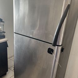 Fridge Move Out Sale 