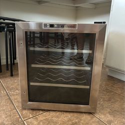 Mini wine fridge