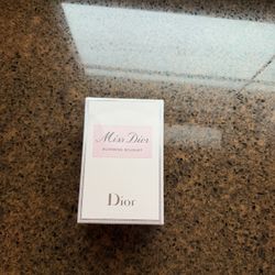 Miss Dior “ Blooming Banquet” 3.4 Fl Oz