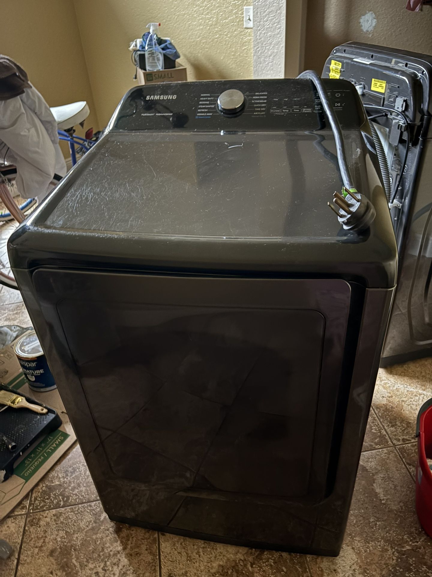Samsung Dryer Excellent Condition PRICED TO SELL $100