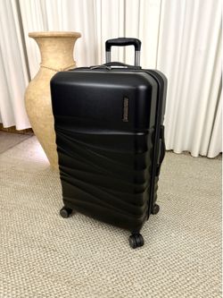 Hardside Medium Size Luggage 26" Suitcase