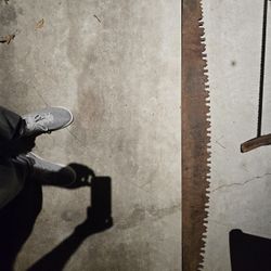 5 FOOT VINTAGE TWO-MAN CROSSCUT LOGGING SAW