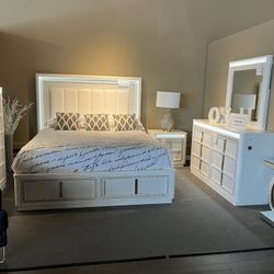 King Bed, Dresser, Mirror And Nightstand 