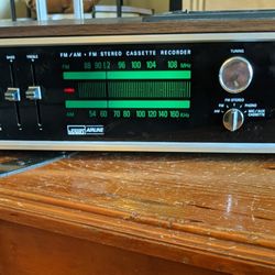 Vintage Receiver Montgomery Ward 