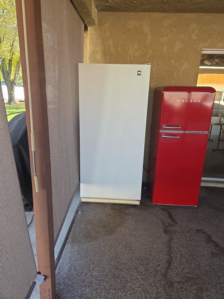 General Electric 20.7 Cu. In. Freezer