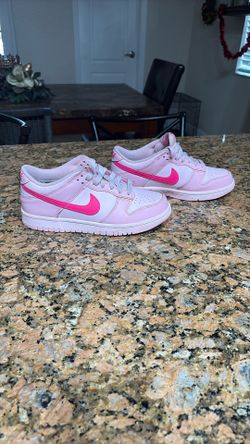 Pink Nike Dunk Size US 5Y