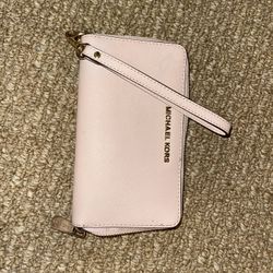 Michael Kors Wristlet