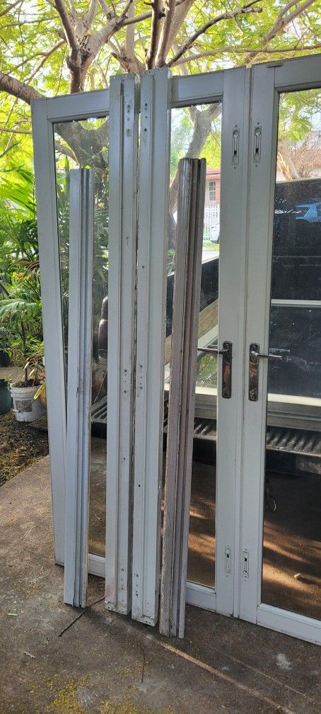 # Puerta Francesa Aluminio 72 X80 Business equipment