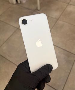 iPhone 16e ATT/CRICKET