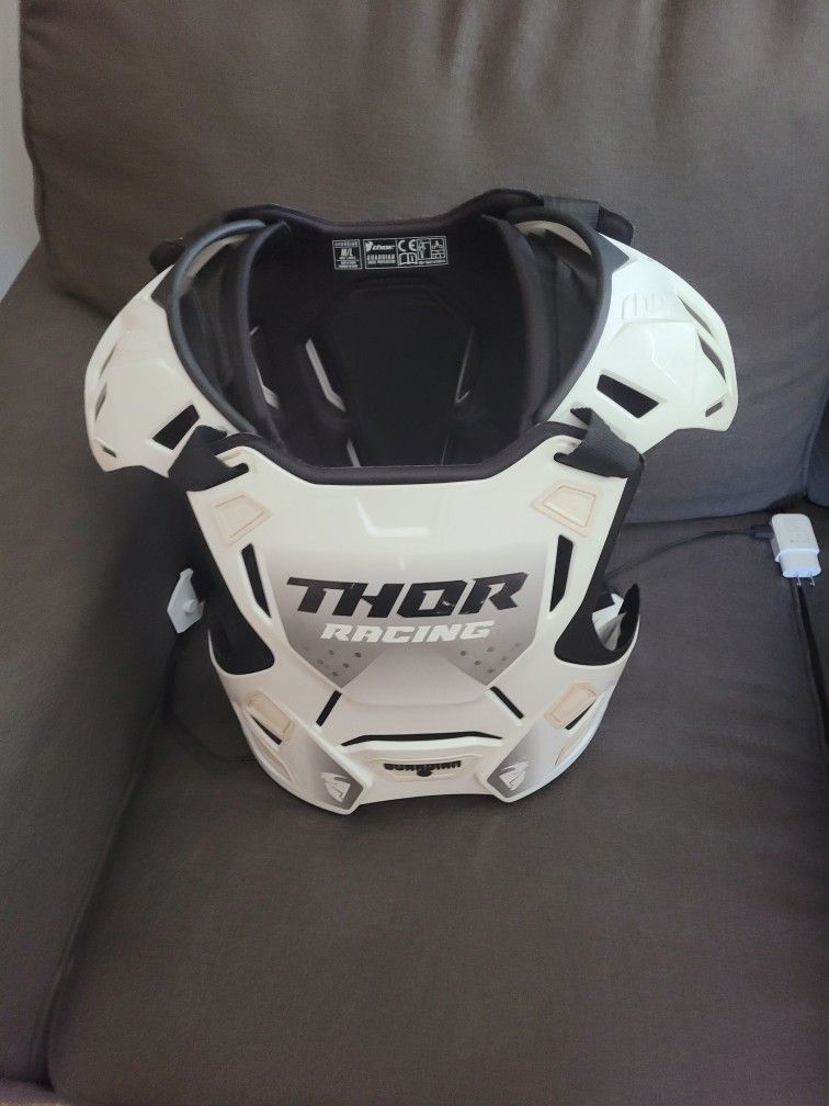 Boys Dirtbike Chest Gear Size M/L.