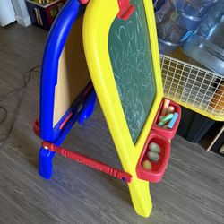 Kids Crayola Double Sided Easel 