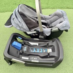 Nuna Versatile infant car seat + base pipa™ rx + pipa relx base™