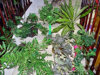 All 10 artificial plants and flowers