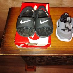 Size 3c Nike Slides