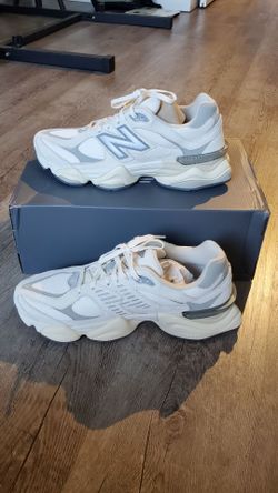 New Balance 9060 sneakers size 10.5 men's