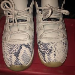 Jordan 11 Lows Sz 12