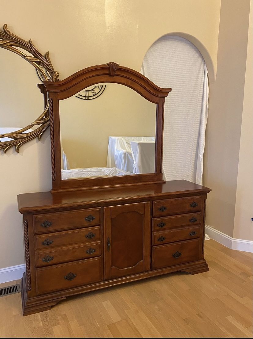 Wood Dresser With Mirror