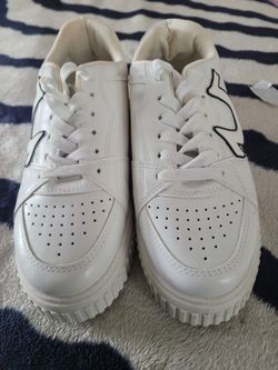 True Religion Sneaker