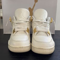 Jordan 4 Metallic Gold