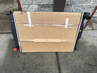 B6-B7 Audi S4 4.2l Radiator