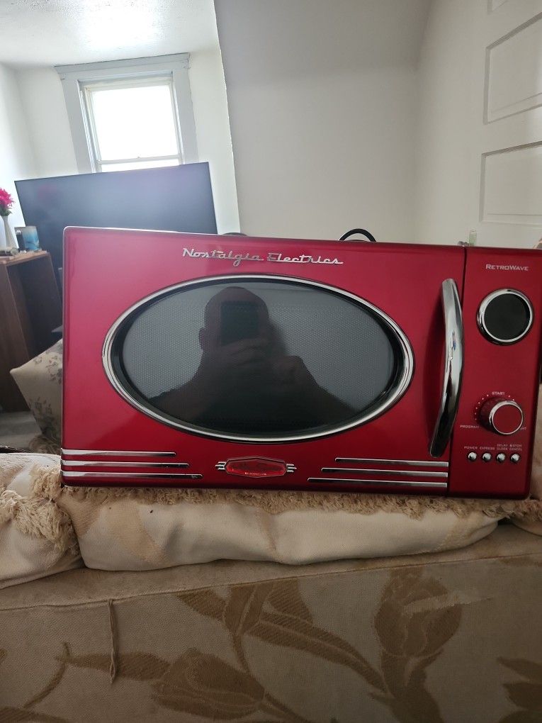 Countertop Microwave Oven 