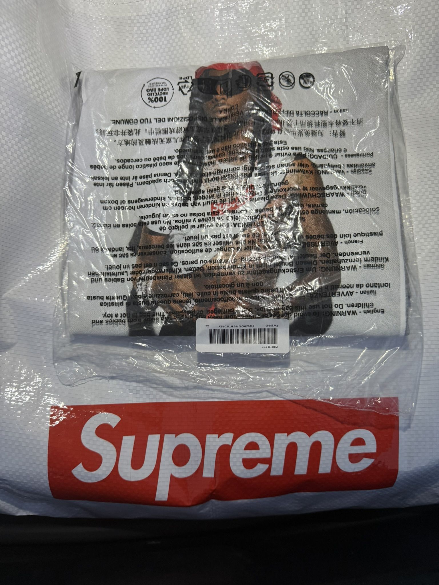 Supreme Tee 