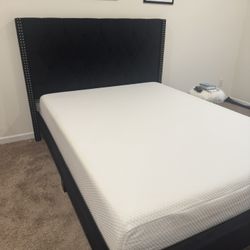 Queen Size Black Tufted Bed Frame + Mattress