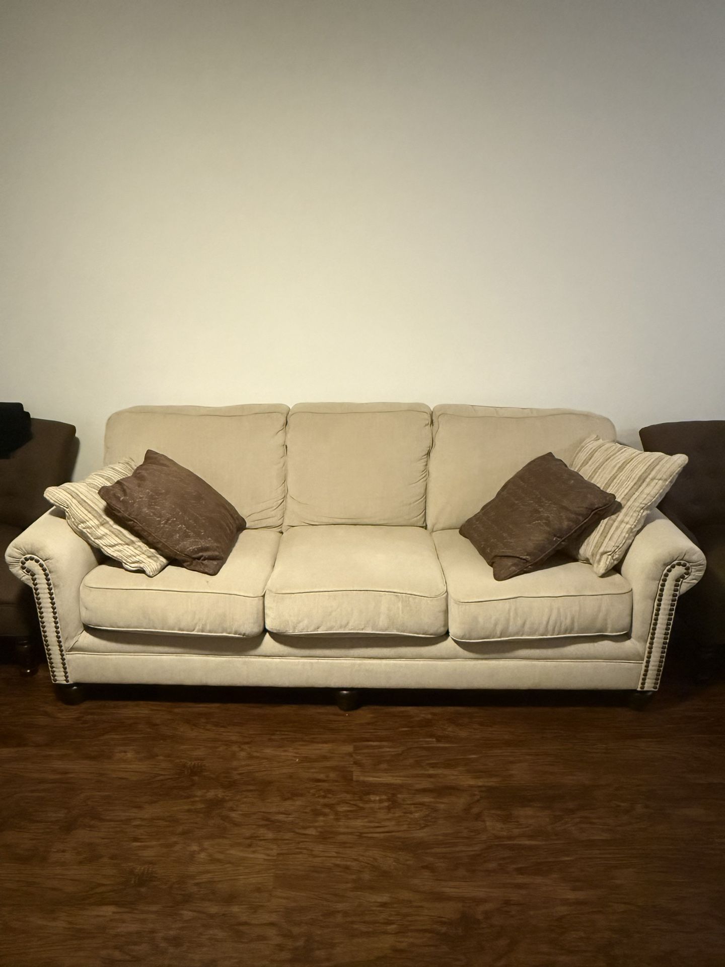 Couch (Cream Color way) Used Great Condition