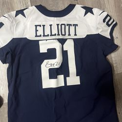 Zeke Signed Jersey 