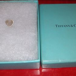 Authentic Tiffany And Company Earring With Box 