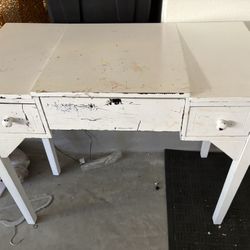 White Desk/vanity