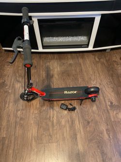 Razor E195 Electric Scooter - Red