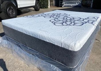Full Bamboo Cool Gel Memory Foam!!