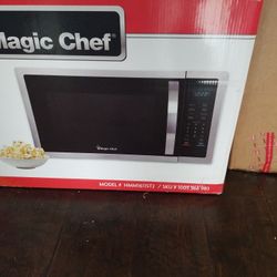 Magic Chef 1.6 Cu Ft 1100 Watts Microwave Oven