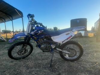 2006 Yamaha dirt bike 125cc
