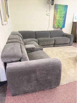 Brownell 6 pc fabric sectional w/3 power reclining & motion console