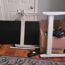 42"x24" Fully Standing Desk