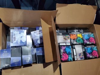 Pokemon Evolving Skies 60$ & Chilling Reign 40$