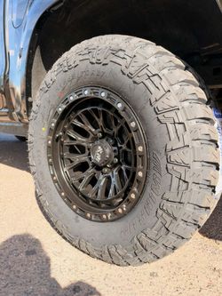 17x9 XM Rims And Tires 285/70/17 WinRun RT