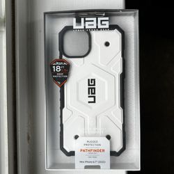 UAG Pathfinder (iPhone 14 Plus and 15 Plus)