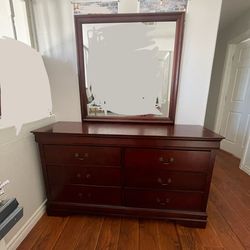 6 Drawer Dresser With Mirror