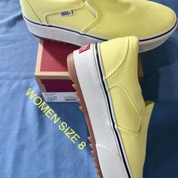 New Vans Unisex Asher Platform Sneaker - Slip On Style - Canvas (Nuevos).