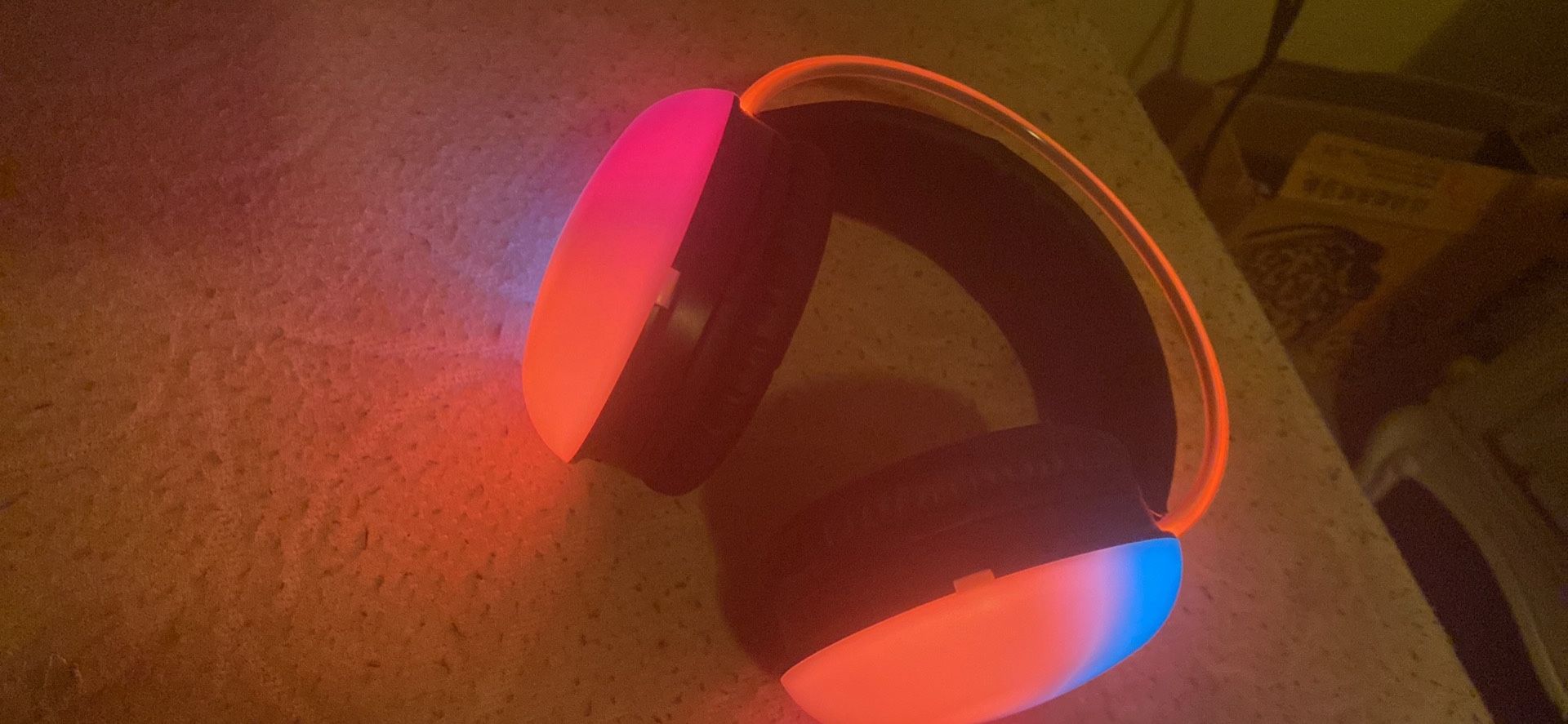 LED headphones