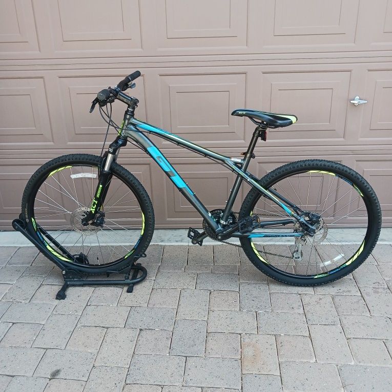 gt aggressor pro mountain bike for sale