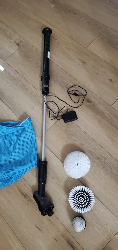 Scrubber. Battery Powered, Rechargeable