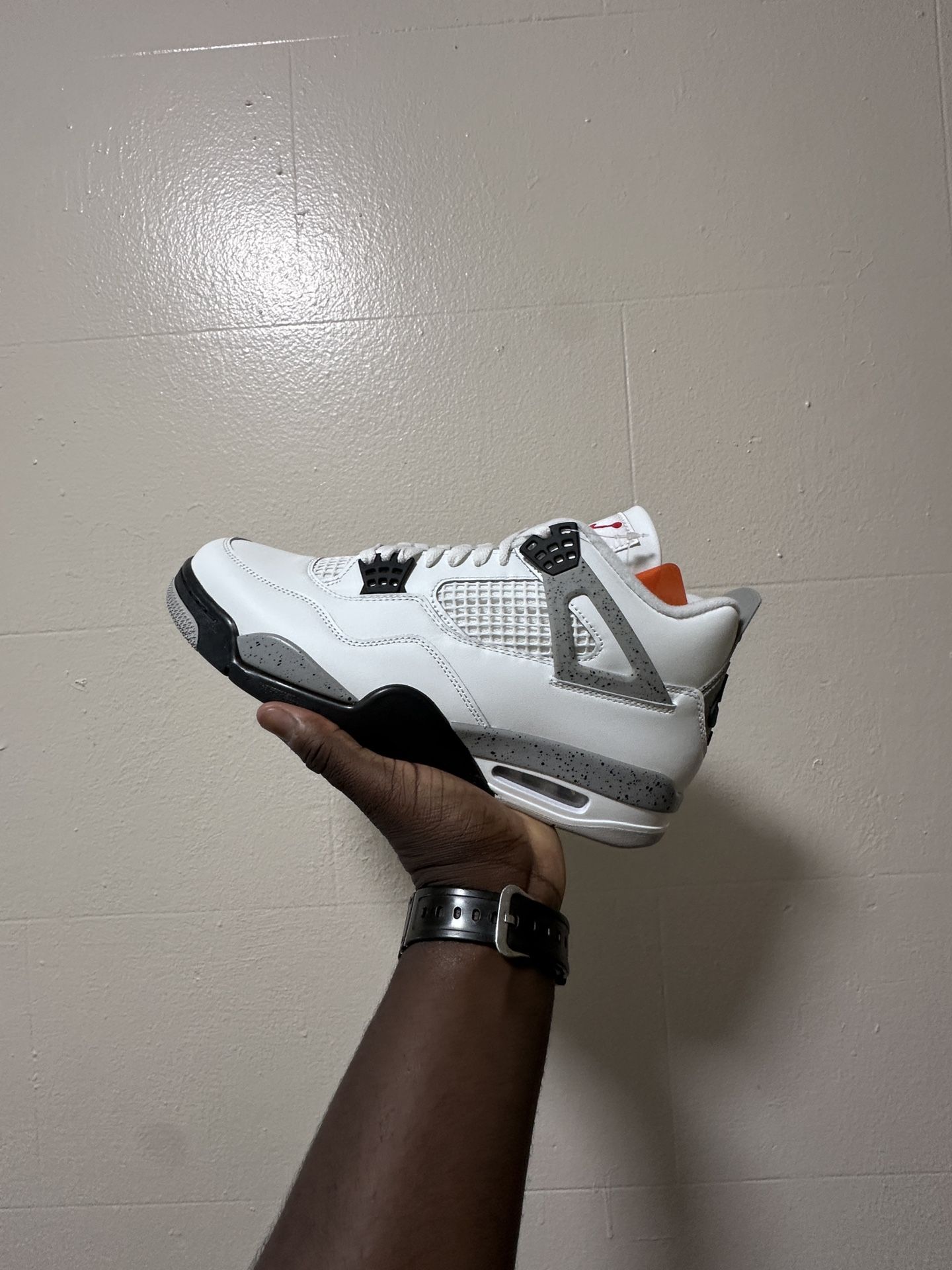 Jordan 4 White Cements