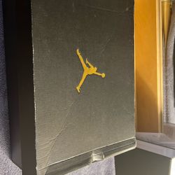 Jordan 11 Premium Heiress Stingray Shoes