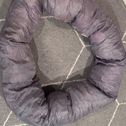 Donut Style Pet Bed – Ultra Cozy & Calming 🐾