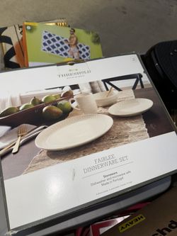 Plate Set